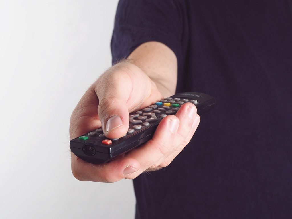 Using TV remote control to navigate Crunchyroll MOD APK